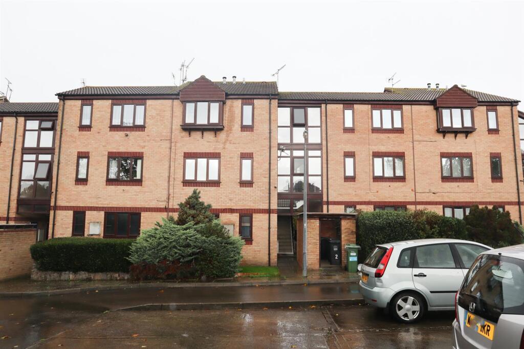 Main image of property: North Street, Nailsea, Bristol