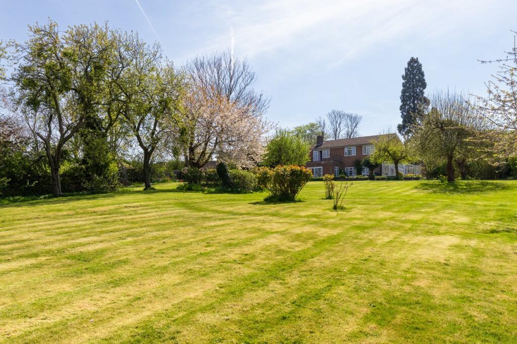 Main image of property: High Street, Abbotsley, St Neots, PE19