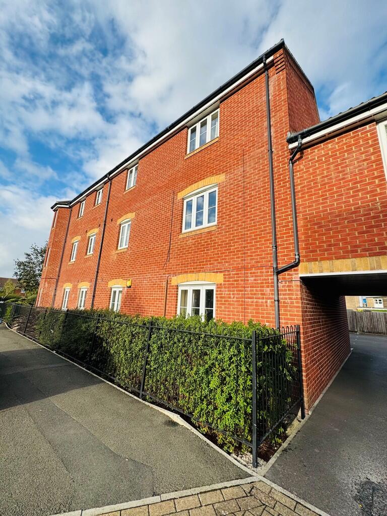 Main image of property: Horsham Road, Park South