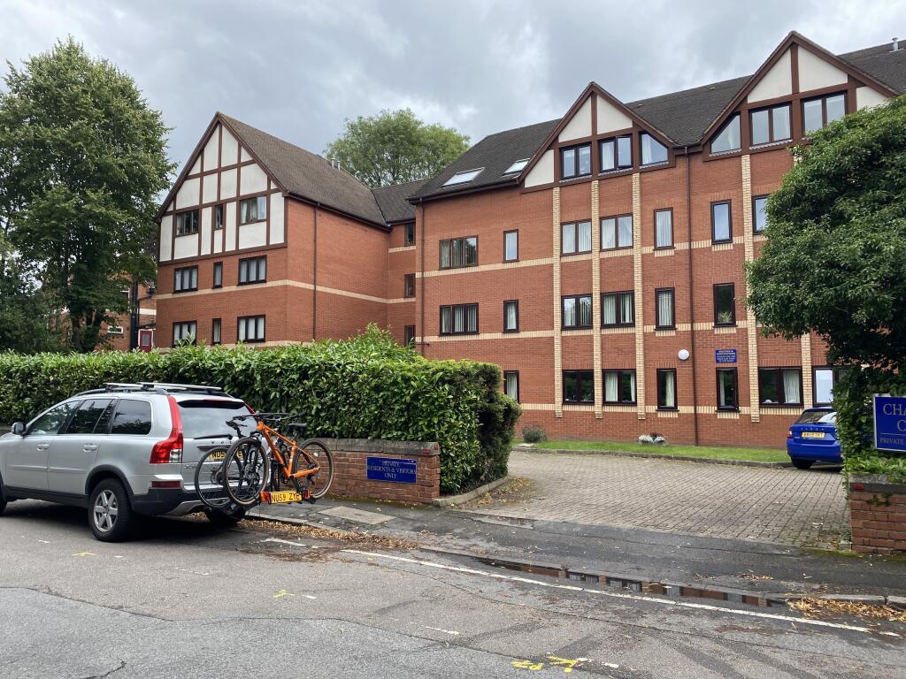 2 bedroom flat for sale in Flat 1, Chandler Court, Davenport Road