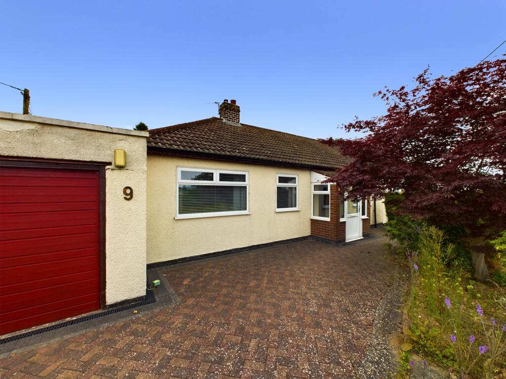2 bedroom bungalow for sale in Rugby Lane, Stretton on Dunsmore, Rugby
