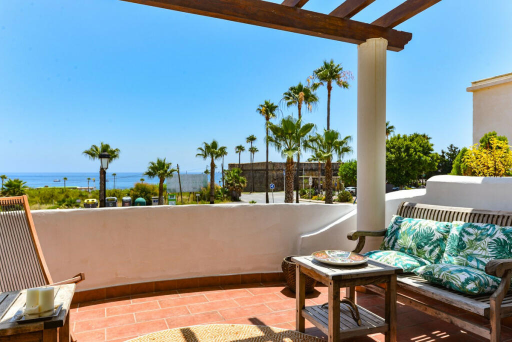 3 bedroom terraced house for sale in Andalucia, Malaga, La Duquesa, Spain