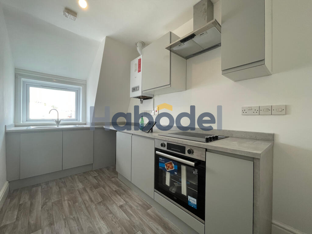 Main image of property: Torbay Road, PAIGNTON, TQ4 6AA