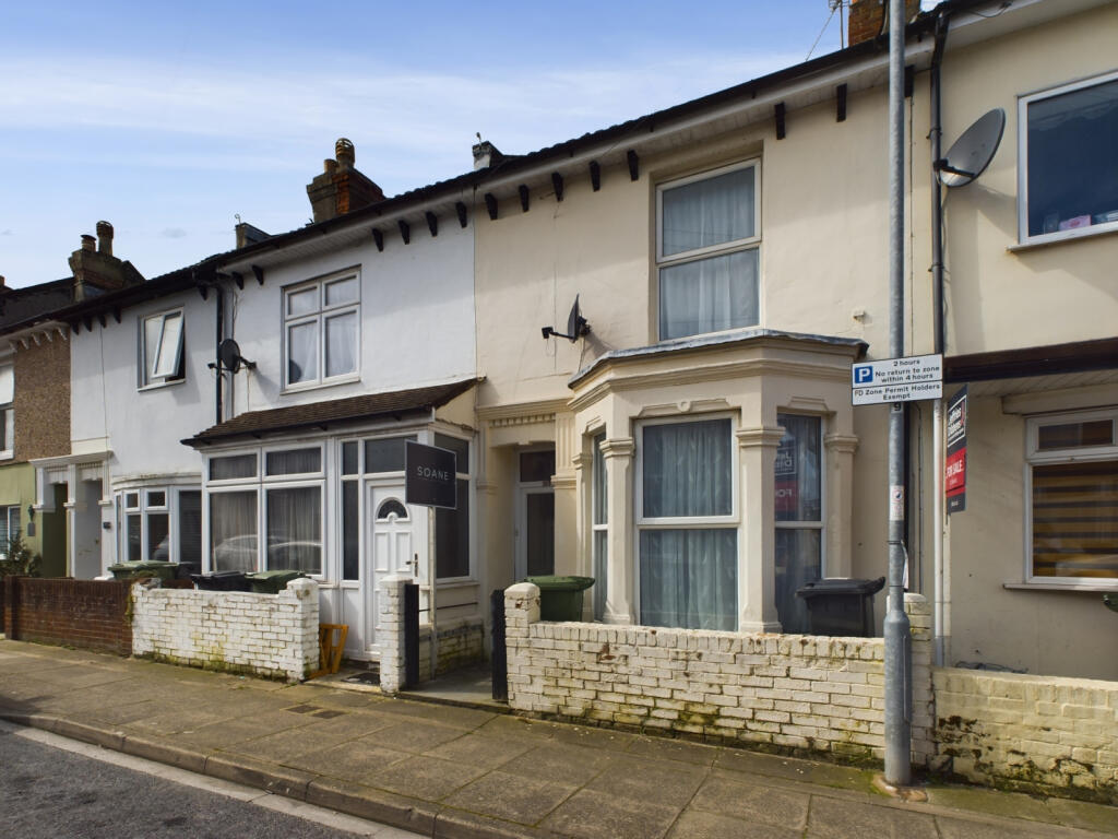 3 bedroom terraced house for sale in Cardiff Road, Portsmouth, PO2