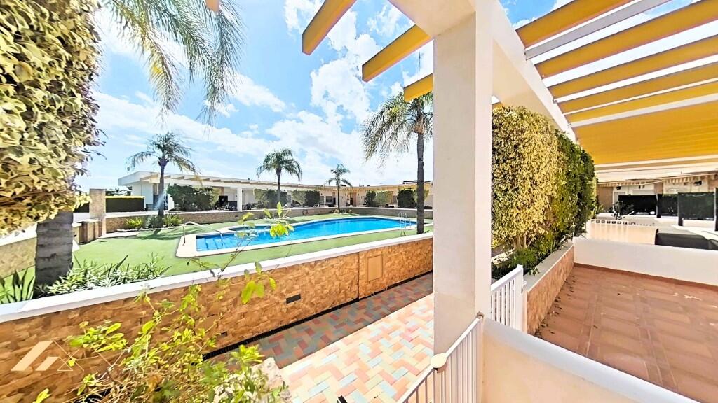 Main image of property: Mil Palmeras, Alicante, Valencia