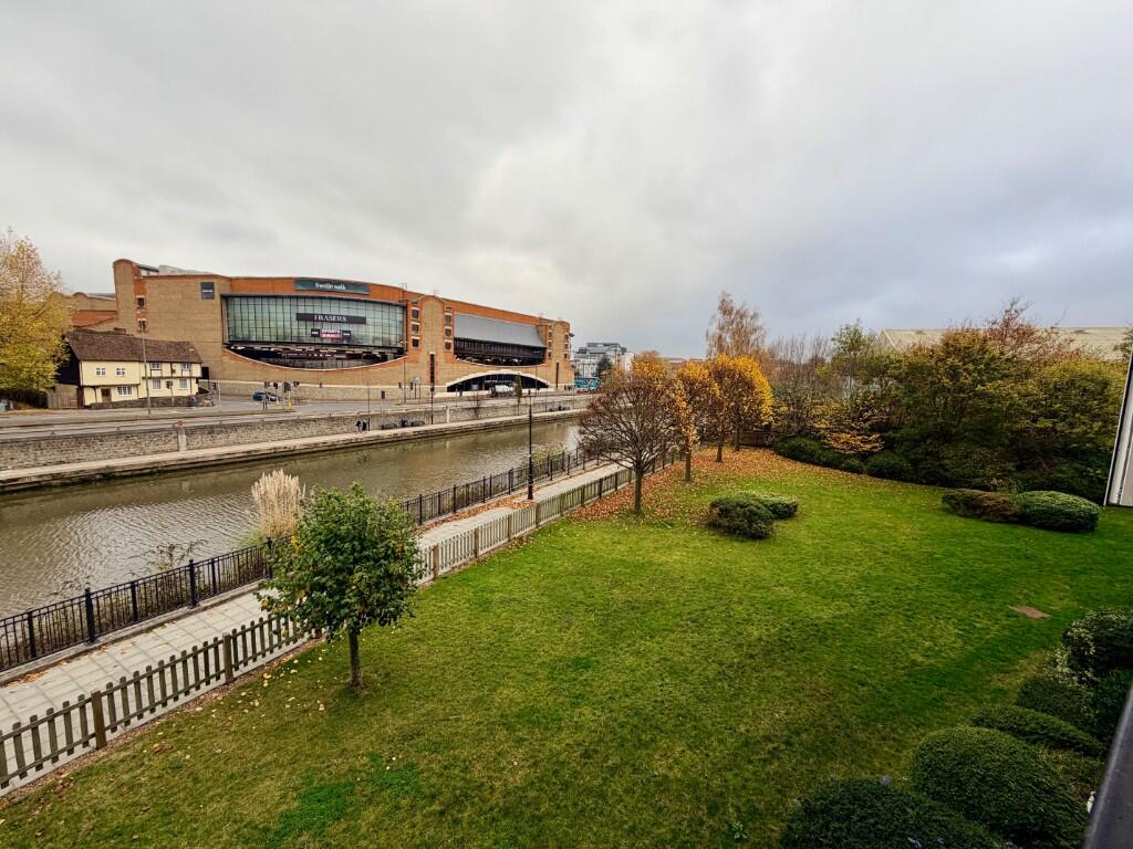 Main image of property: St. Peters Street, Maidstone, Kent, ME16