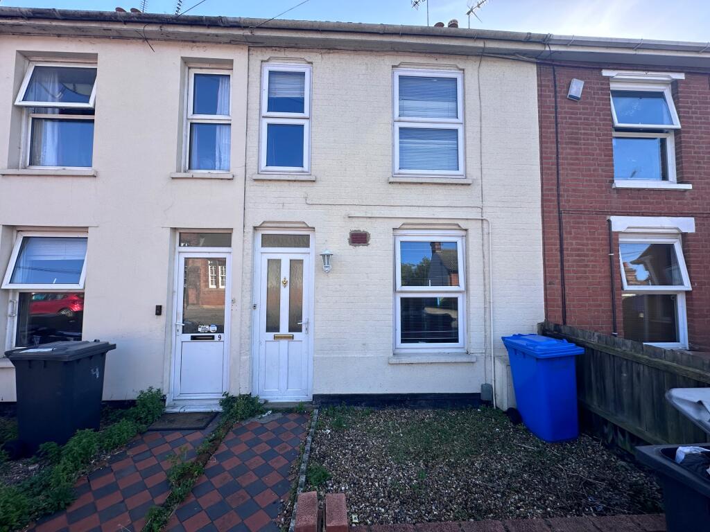 Main image of property: Room 3 (Upstairs Front)