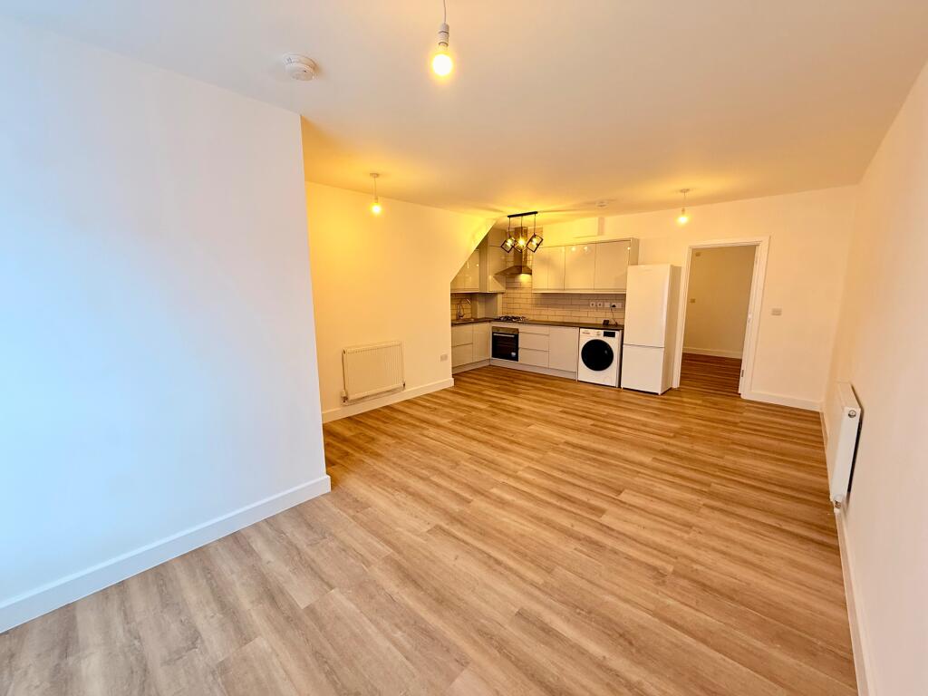 Main image of property: 33A Garrick Way, Ipswich