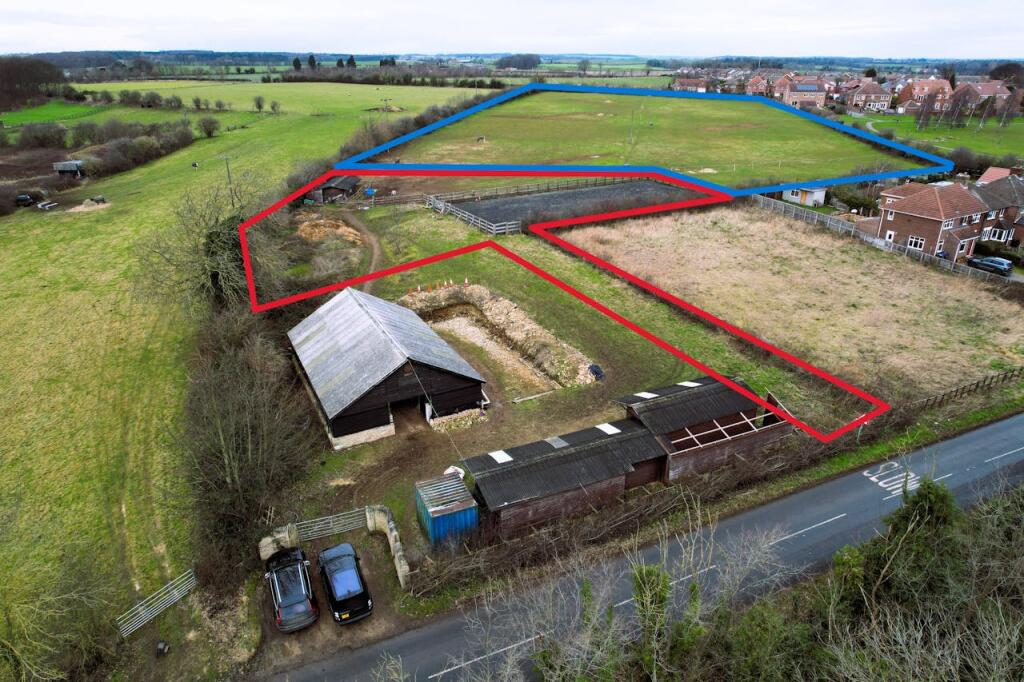 Main image of property: Cadeby Road, Doncaster, Sprotbrough, DN5 7SE