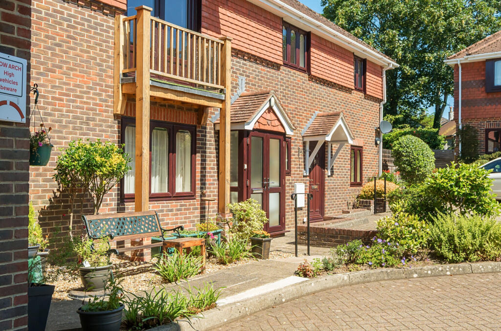 Main image of property: The Kings Peace, Crossways Road, Grayshott, GU26