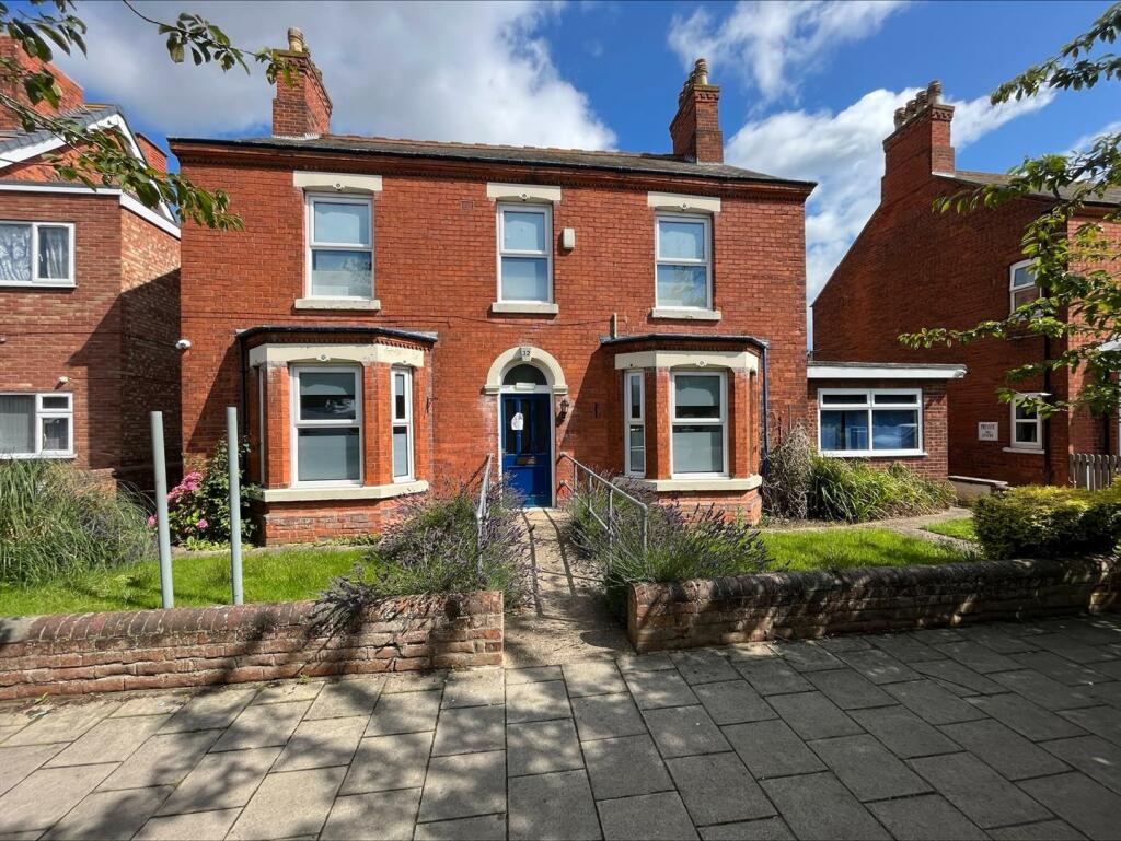 Commercial property to lease in Algitha Road, Skegness, PE25