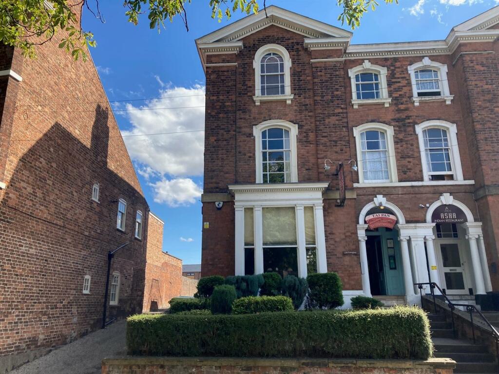 Commercial property for sale in Eastgate, Louth, LN11