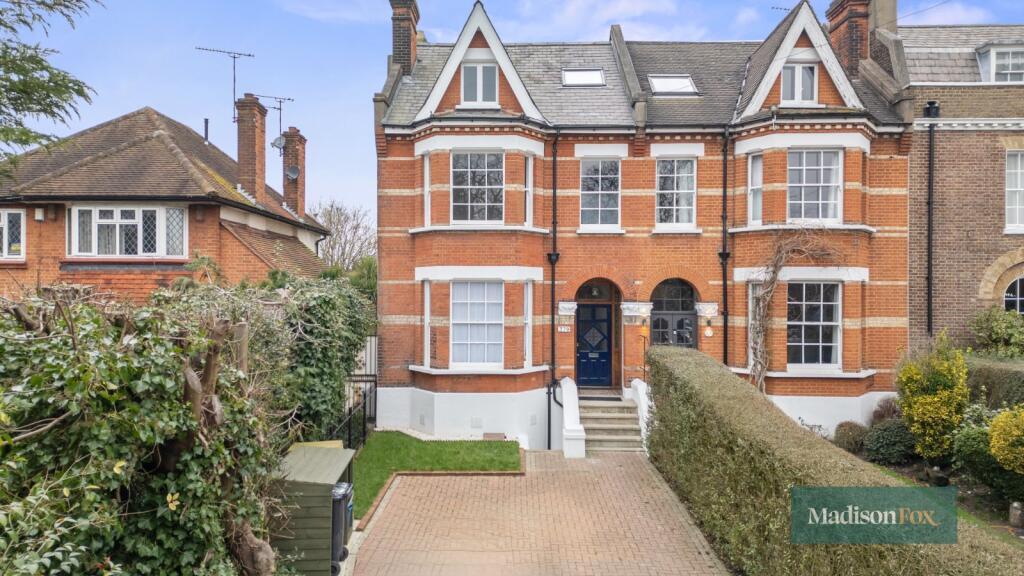 Main image of property: High Road, Woodford Green, IG8