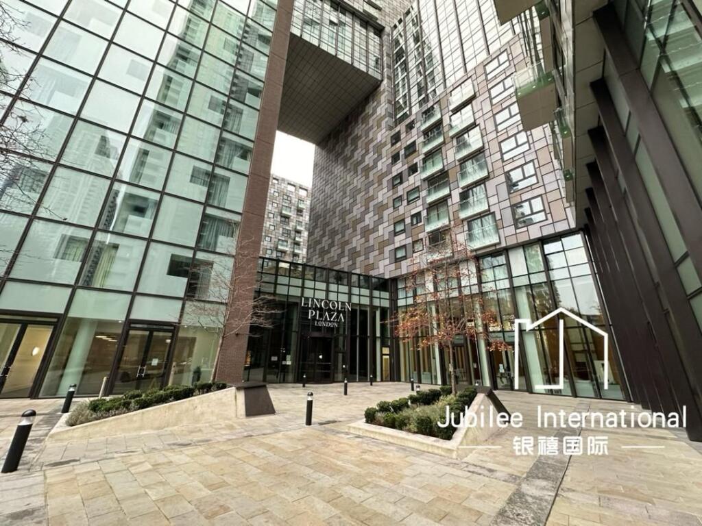 Main image of property: Jackson Tower,  Lincoln Plaza, London