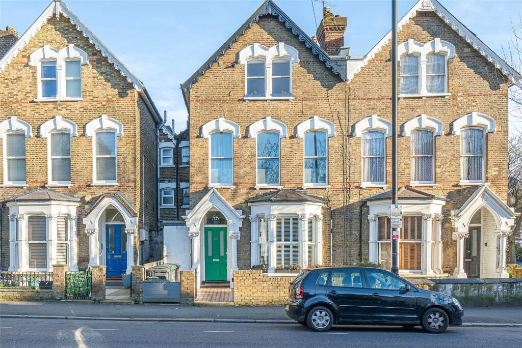 2 bedroom apartment for sale in Stapleton Hall Road, London, N4