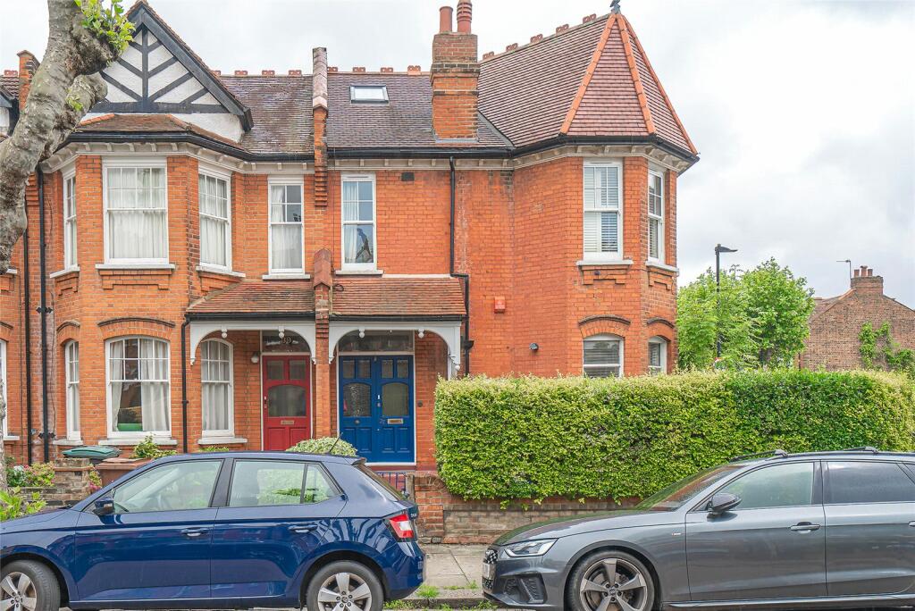 Main image of property: Park Avenue North, London, N8