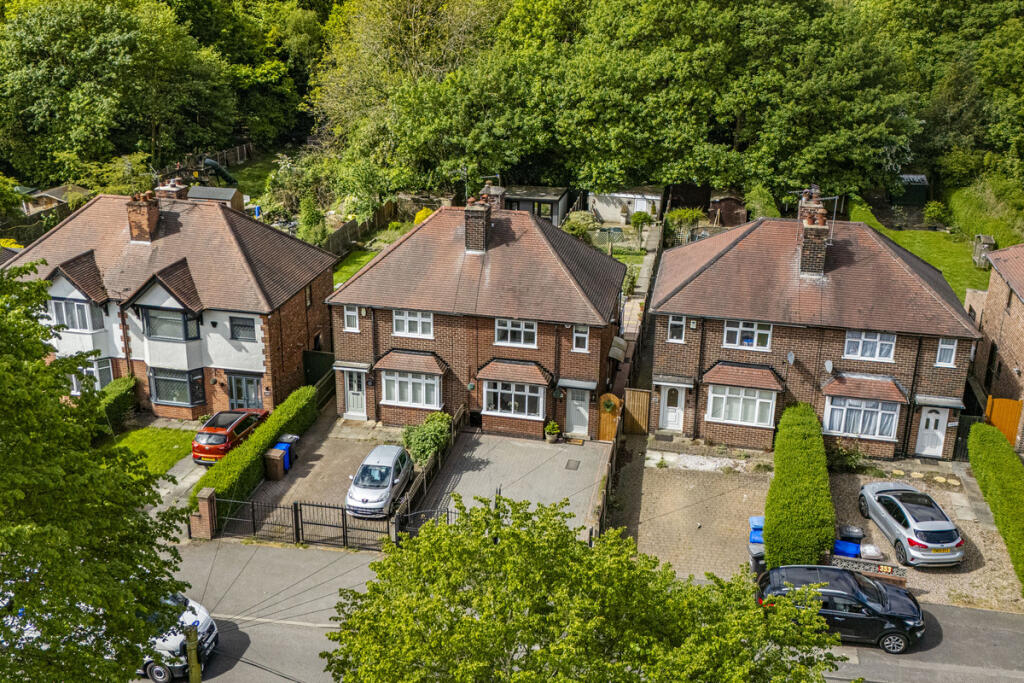 Main image of property: Heanor Road, Ilkeston, DE7