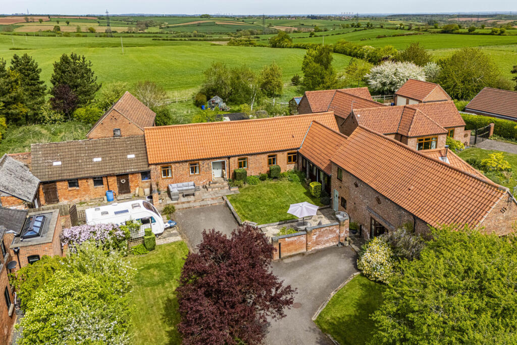 Main image of property: Manor Barn, Kneesall, NG22