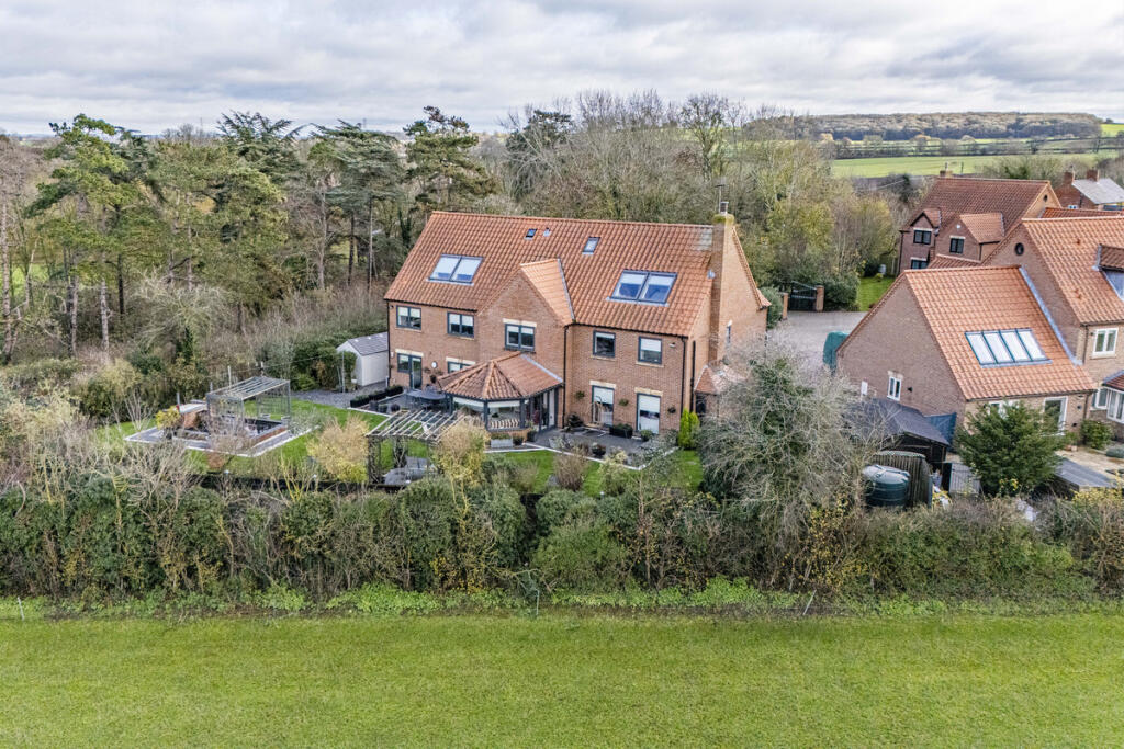 Main image of property: Manor View, Newark, NG23