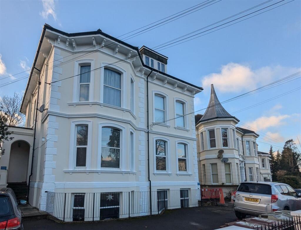 Main image of property: Beulah Road, Tunbridge Wells