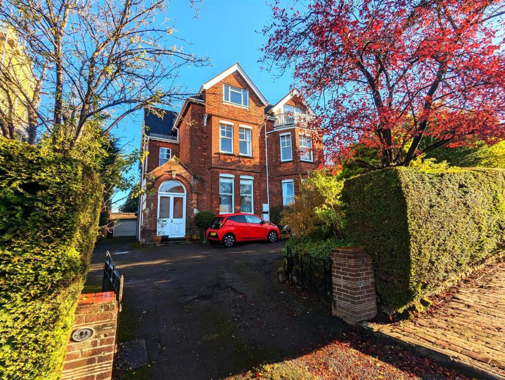 Main image of property: Boyne Park, Tunbridge Wells