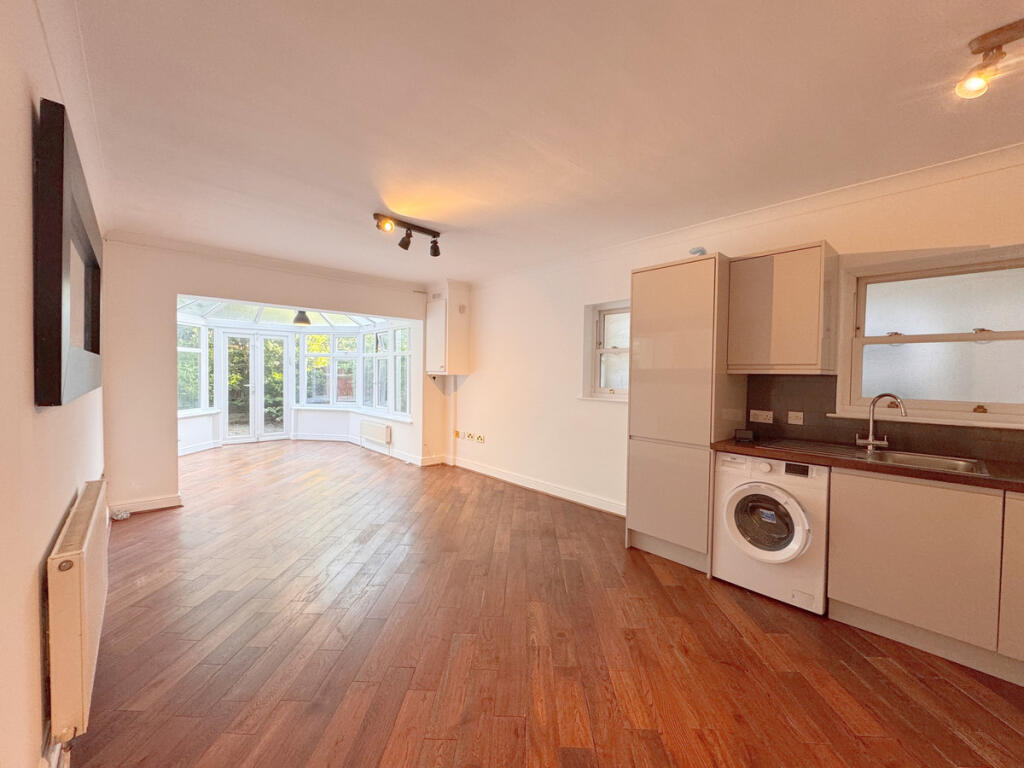 Main image of property: The Rise, London, NW7