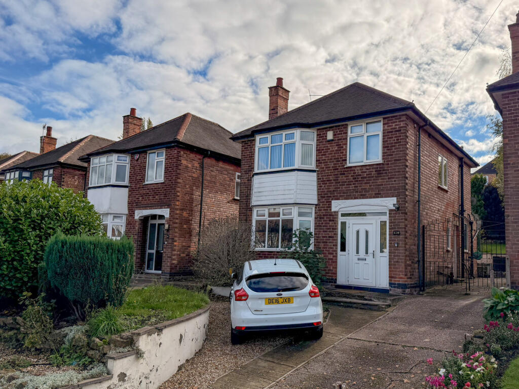 Main image of property: Valley Road, Nottingham, NG5