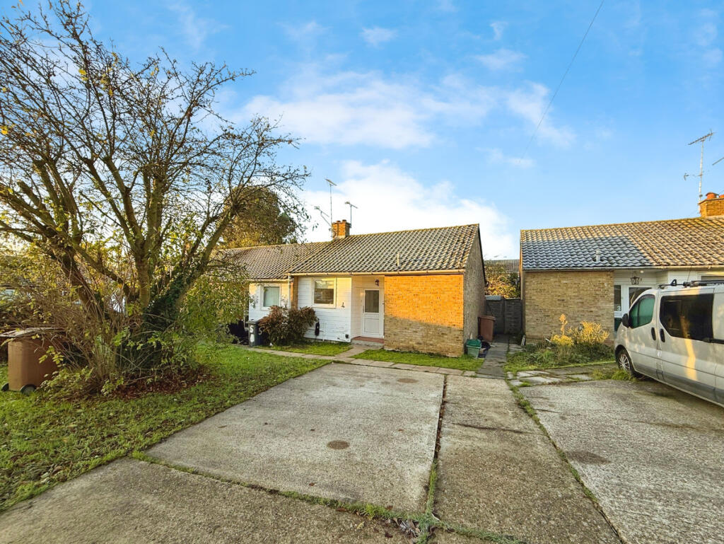 Main image of property: Salforal Close, Chelmsford, CM3