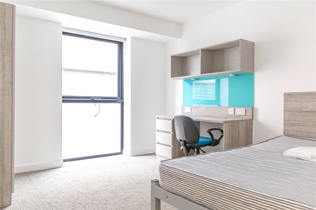 Main image of property: Cheswick Campus, The Square, Long Down Avenue, Bristol, BS16