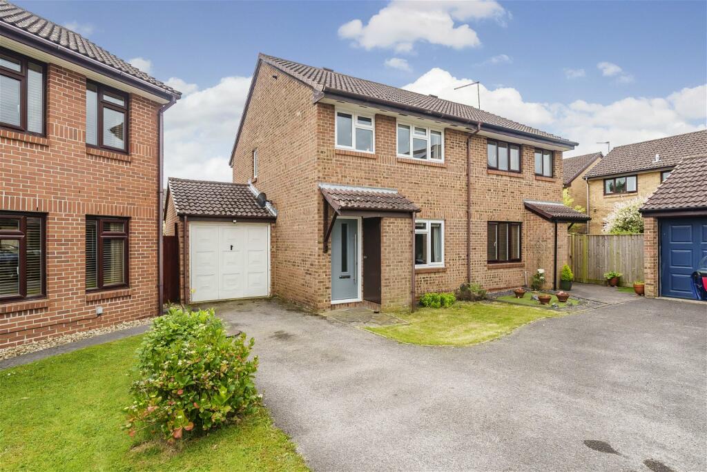 Main image of property: Alder Hill Drive, Totton, Southampton, SO40 8JB