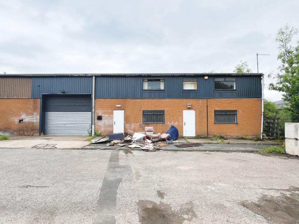 Main image of property: Unit 3a Oakdale Trading Estate, Ham Lane, Kingswinford, DY6 7JH