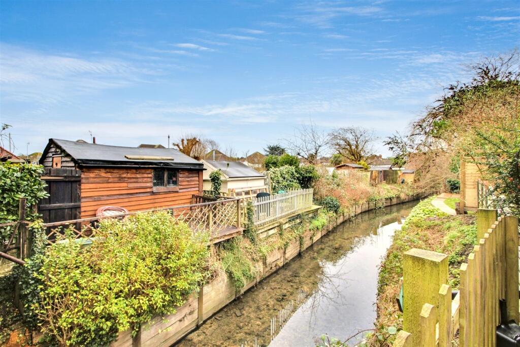 Additional property image - Langbury Lane, Ferring, Worthing