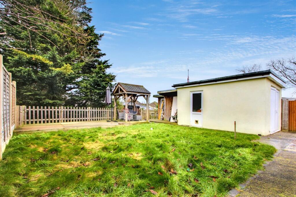 Additional property image - Langbury Lane, Ferring, Worthing