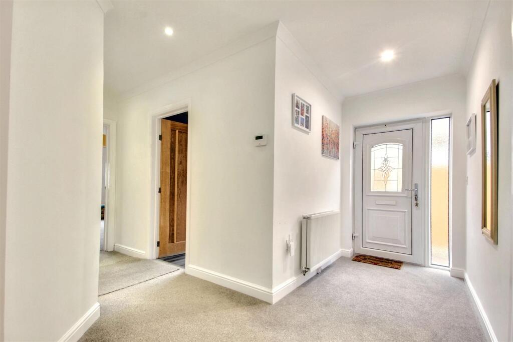 Additional property image - Langbury Lane, Ferring, Worthing