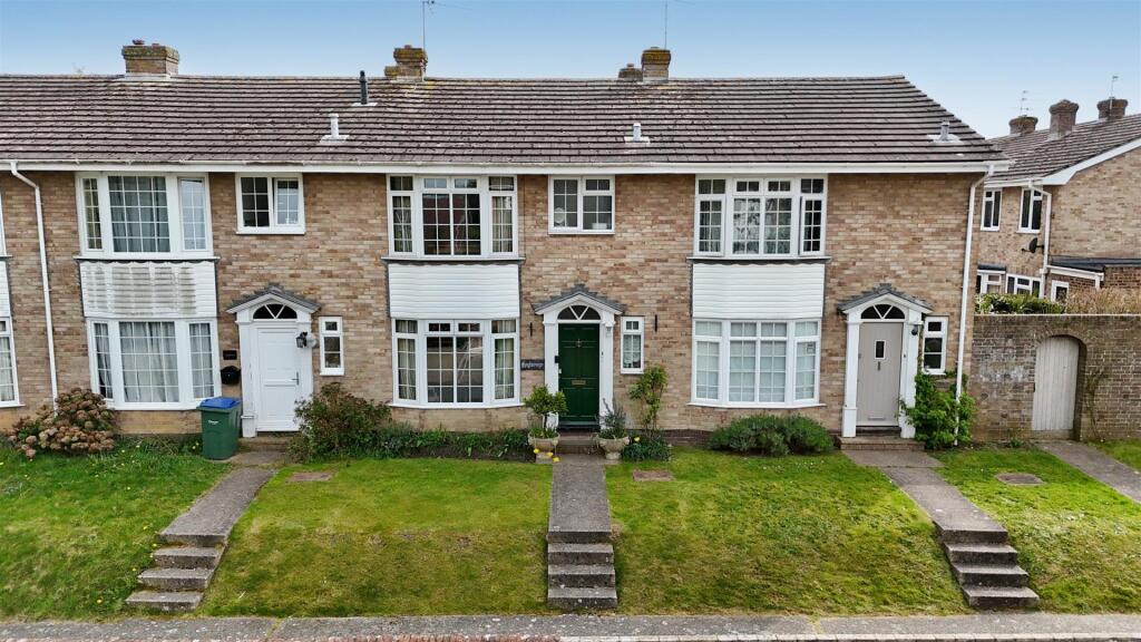 Main image of property: Toddington Lane, Littlehampton
