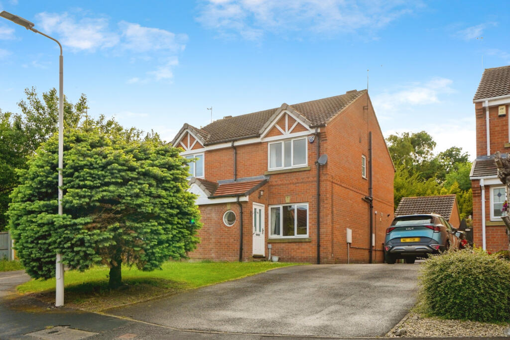 Main image of property: Beckside View, Leeds, LS27 8