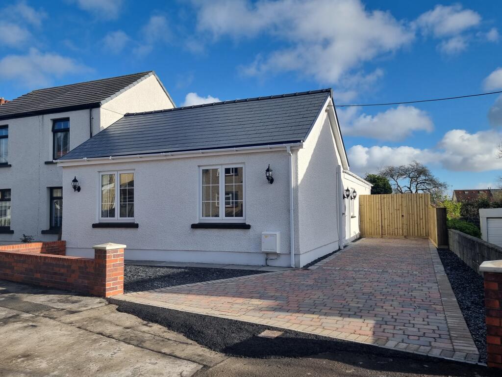 3 bedroom detached bungalow for sale in Brunant Road, Gorseinon, Swansea, SA4