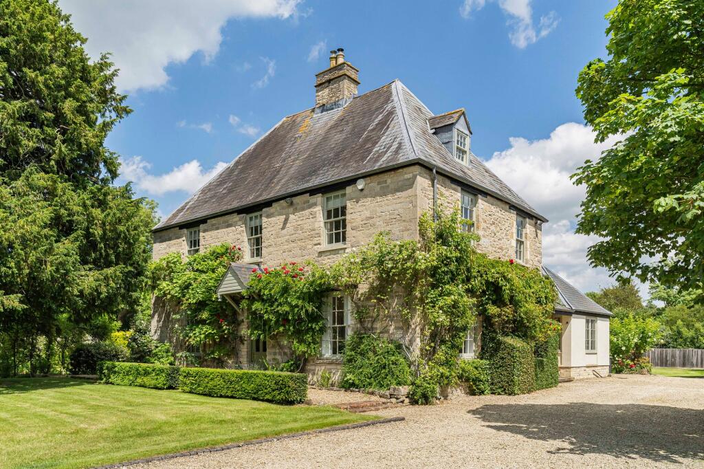 Main image of property: Northmoor, Witney, OX29