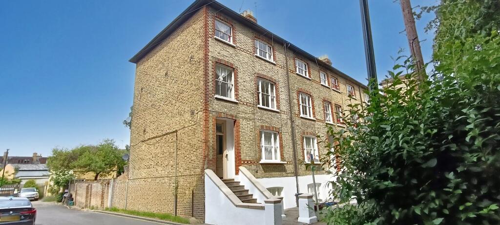Main image of property: Cromwell Place, London, SW14