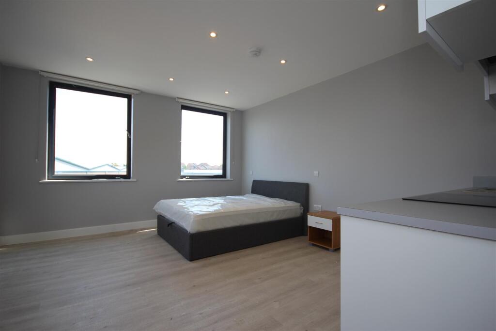 Main image of property: Neasden Lane, Neasden, NW10 1PH