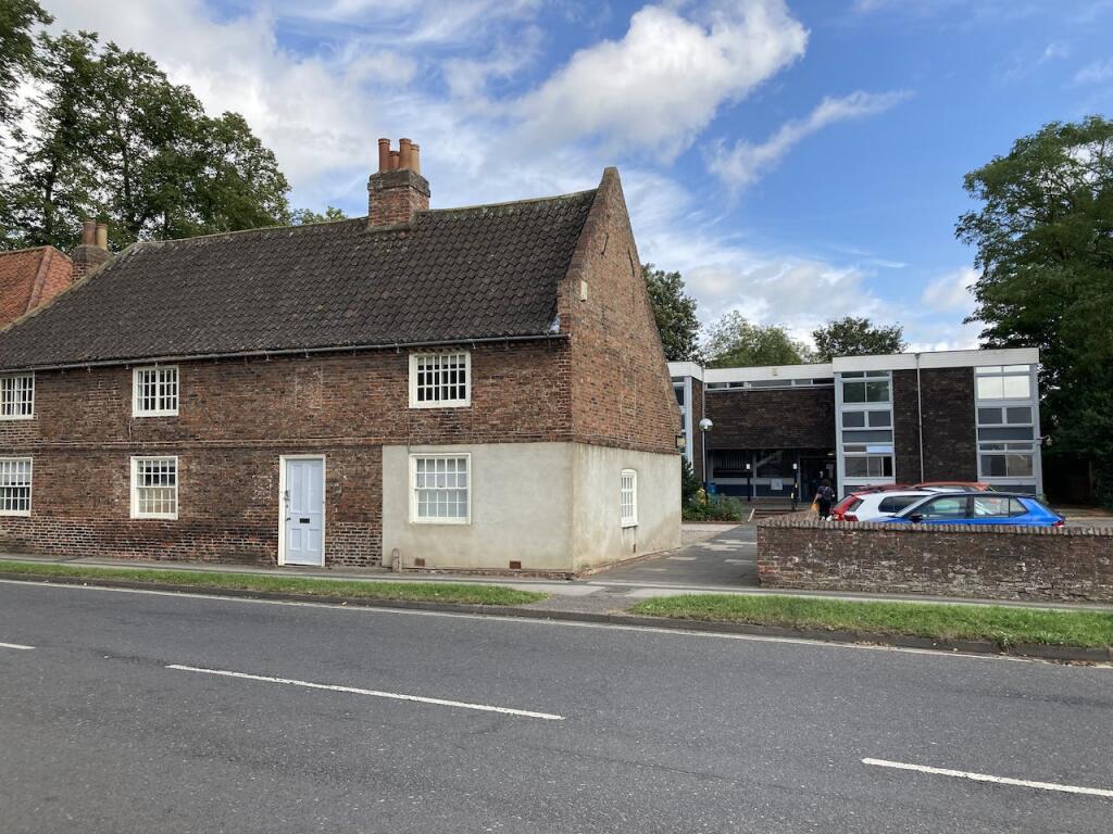 Main image of property: 5 Main Street, Heslington, York, YO10 5EA