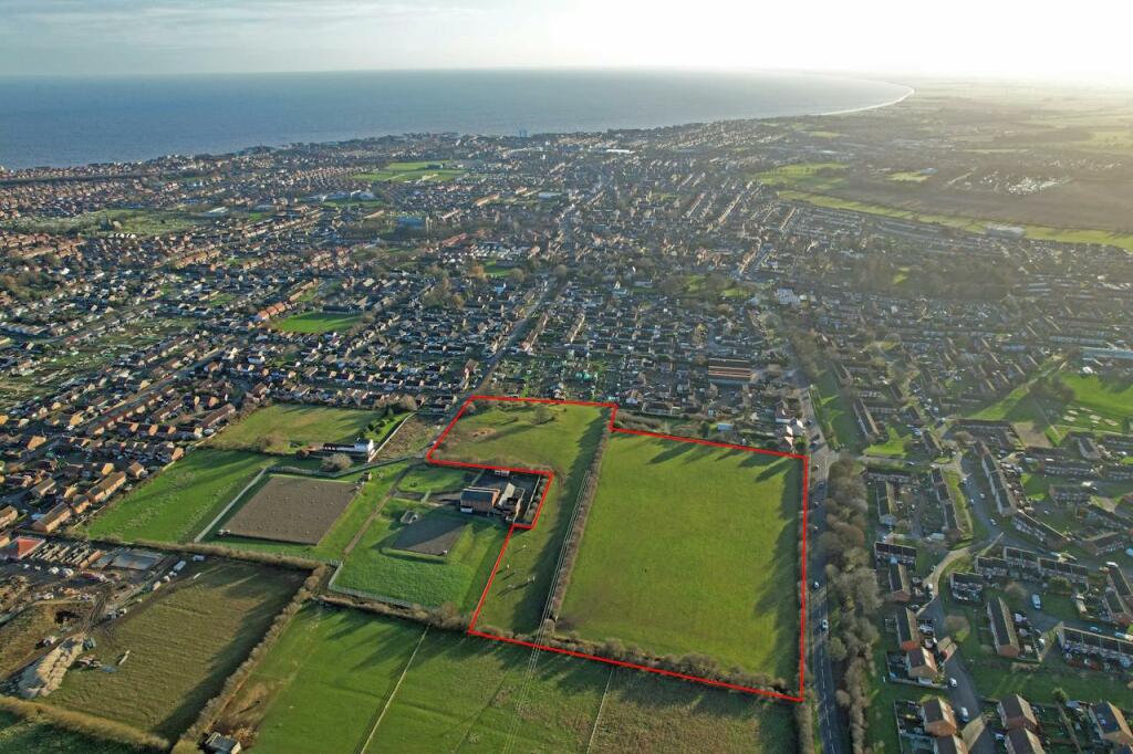 Main image of property: Land East of Scarborough Road, Bridlington, YO16 7NY