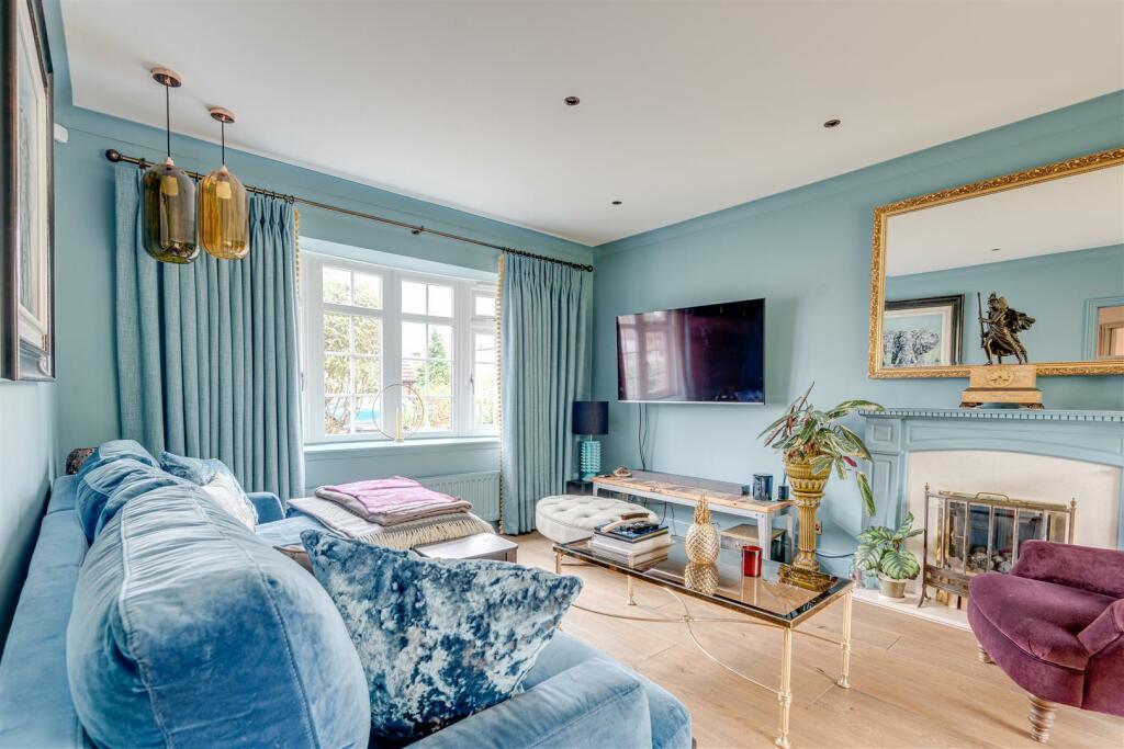Additional property image - Jordans Way, Bricket Wood
