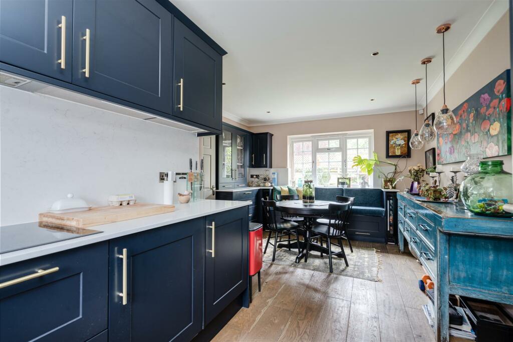 Additional property image - Jordans Way, Bricket Wood