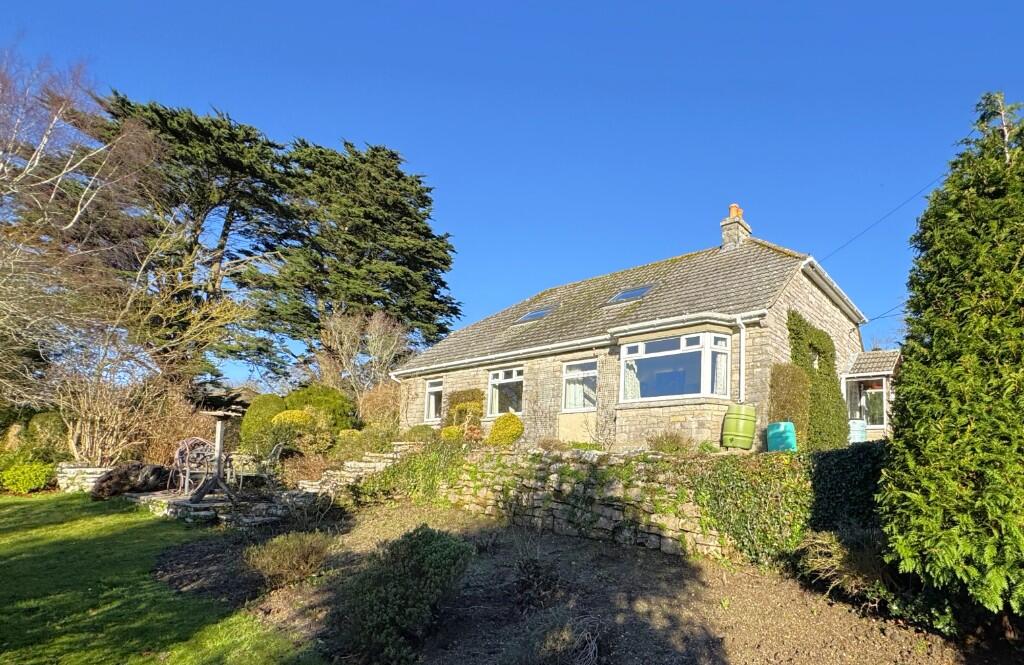 Main image of property: South Instow, Harmans Cross, Swanage
