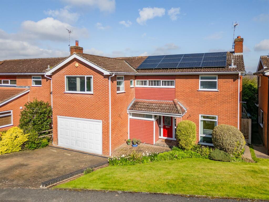 Main image of property: Woodland View, Southwell