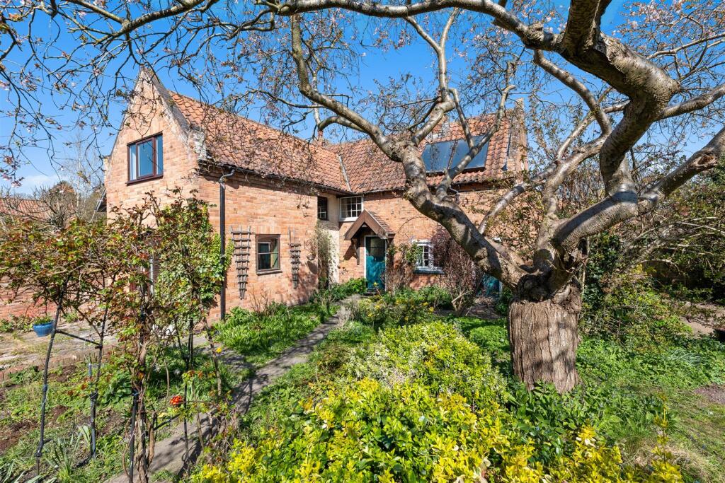 Main image of property: Easthorpe, Southwell