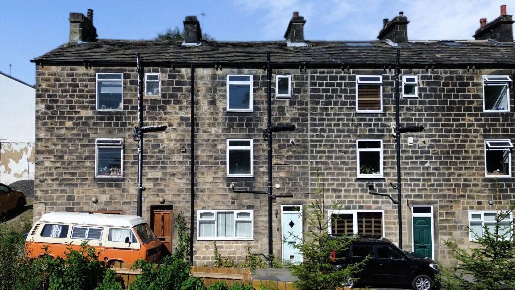 Main image of property: Oakford Terrace, Horsforth, LS18