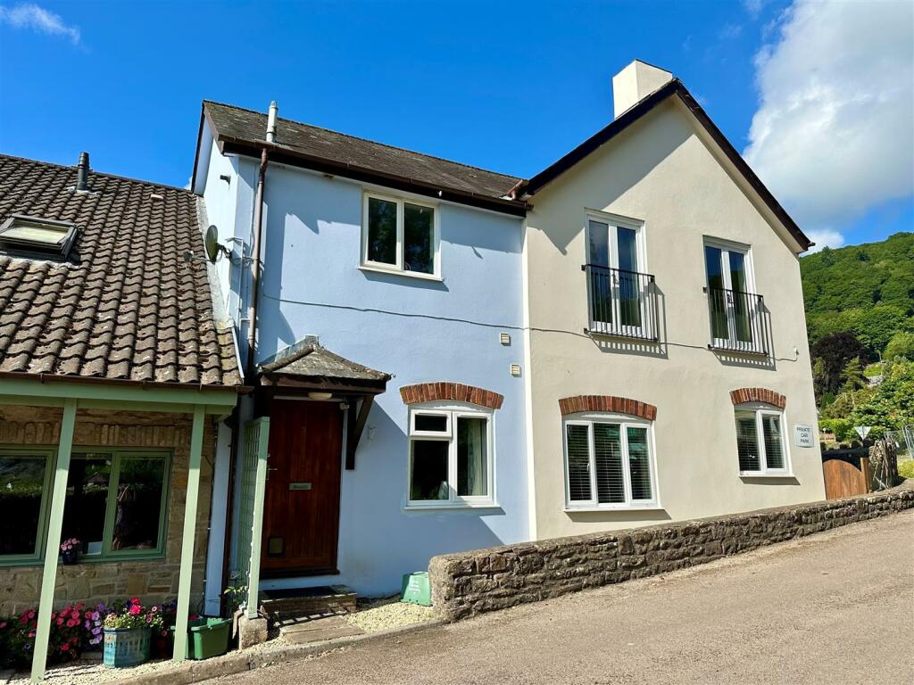 2 bedroom apartment for sale in Llandogo, Monmouth, NP25