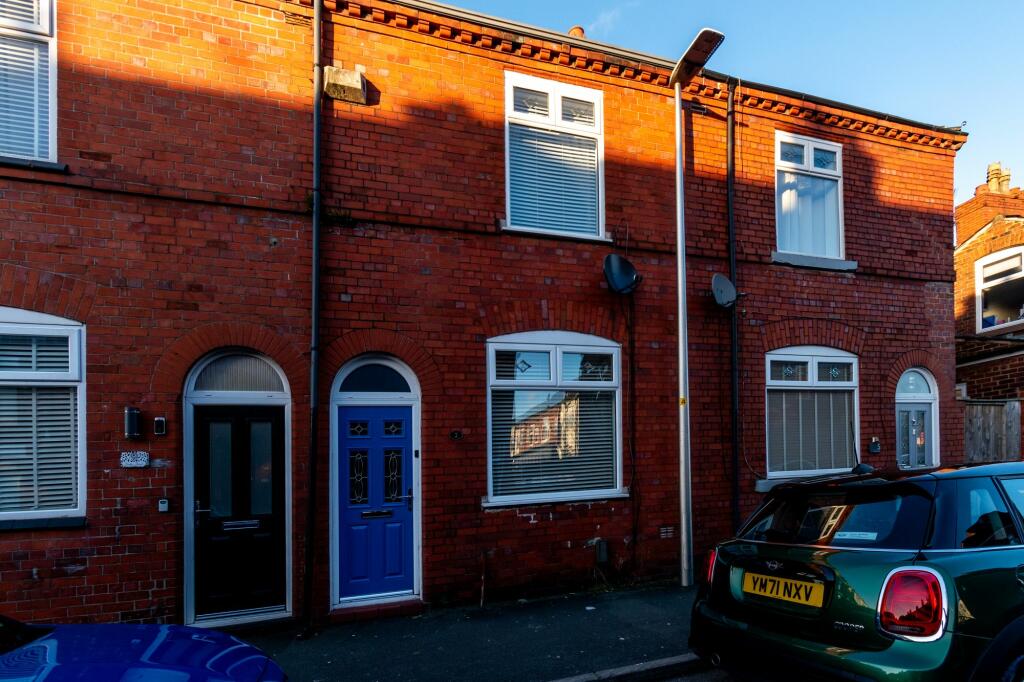 2 bedroom terraced house for sale in Stanley Street, Atherton, M46